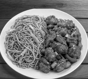 Egg Hakka Noodles Chilli Chicken
