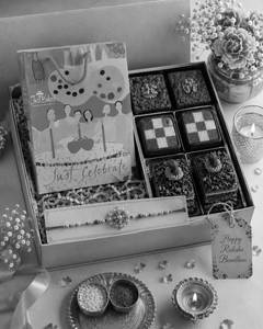 Rakhi Special Themed Pastry & Brownie Box