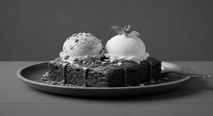 Brownie With Mix Icecream (any 2)