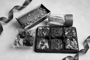 The Sashmicks Grand Celebration Hamper