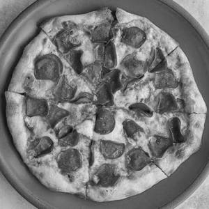 Pepperoni paneer pizza [7 inches]