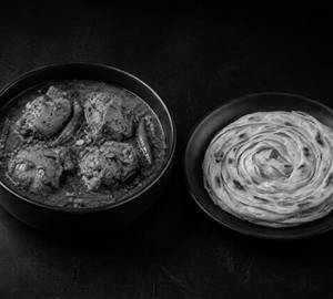 Purani Dilli's Ghee Murg Stew With Choice Of Bread [Chicken]