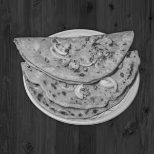Aloo Pyaz Paratha [2 Pieces]