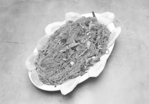 Veg Schezwan Noodles [Half]