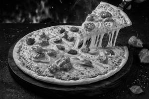 Chilli BBQ Chicken Thin Crust Pizza