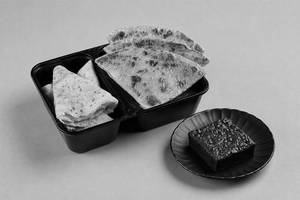 Gobi Paratha (1 Pc) with Omelette + Choco Chip Brownie Combo