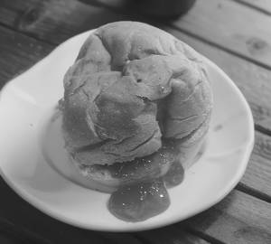 Jam bun
