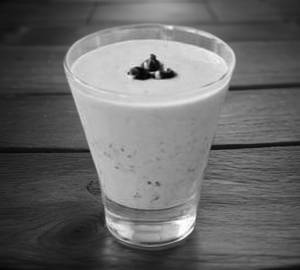 Black currant milkshake