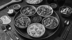 Veg Manchurian +chilli Chicken Gravy+chilli Garlic Mushroom+chicken Fried Rice+hot Garlic Sauce
