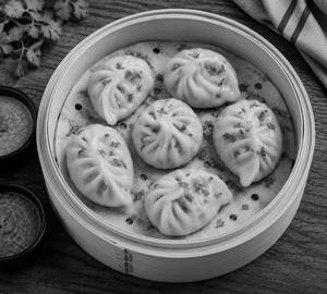 Paneer Momos Steam