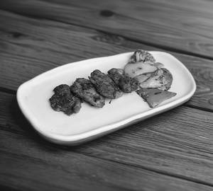 Herbed Chicken Souvlaki( 4 Pcs)
