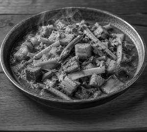 Pork With Bamboo Shoot – Diced Pork Cooked With Fermented Bamboo Shoot