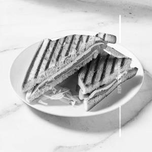 Sav & onion sandwich