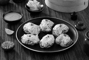 Chicken Afghani Momos (6 Pcs)