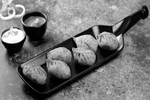 Veg Peri Peri Momos (6 Pcs)