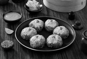Veg Afghani Momos (6 Pcs)