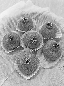KAJU SONALI LADDU (pc)