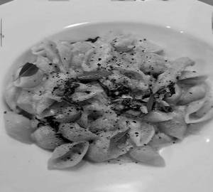 Italian White Sauce Pasta