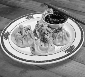 Mushroom Momos Steamed