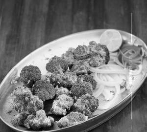 Tandoori cheesy broccoli