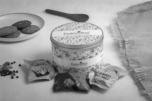Floral Cookies Gift Box - 300g