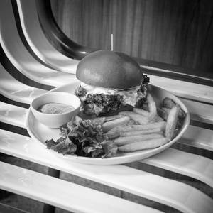 Pepper Blasted Chicken Burger