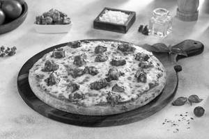 Kadhai Paneer Tikka Pizza