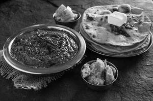 Special Combo  Makki Ke Roti Sarsu Ka Sag