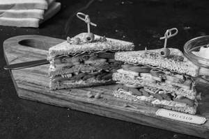 Veg Sandwich (02pcs)