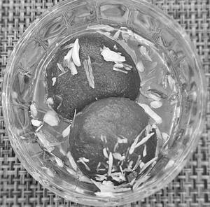Gulab Jamun (2pcs)