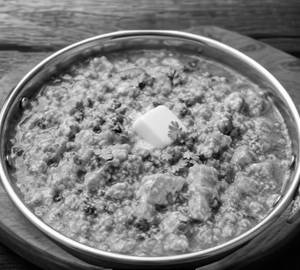 Gravy Paneer Bhurji With Butter( no onion no garlic )