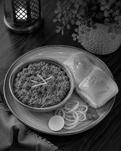 Chicken Keema With Pao