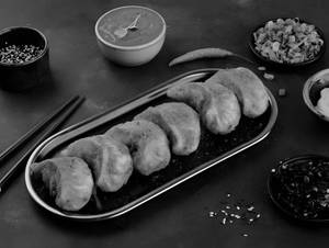Veg Fried Momos [ 6 Pcs ]