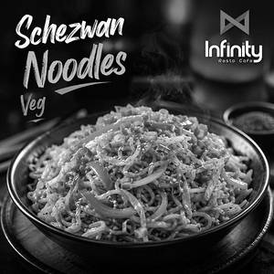 Schezwan Noodles (veg)