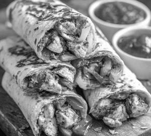 Peri peri chicken wrap