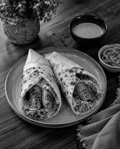 Chicken Seekh Naan Twisters