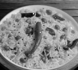 Lemon rice (pulihora)