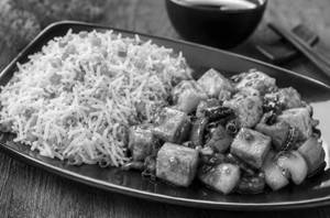 Veg Fried Rice With Paneer Chilli