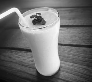 Banana Lassi