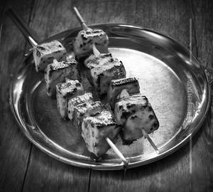 Bhatti Tikka