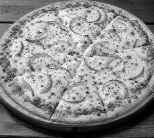 Onion Cheese Pizza