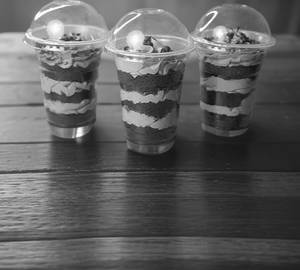 Chocolate jar mousse [per piece]