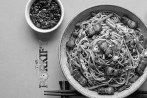 Schezwan Pork Noodles