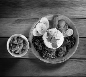 Chicken liver gizzard thali