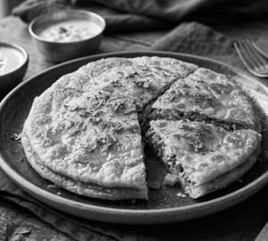 Chicken Mughlai Paratha (1 Pc)