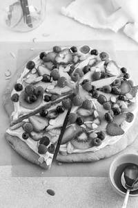 Dry fruit pizza