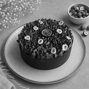 Sugarfree Eggless Belgian Choco Hazelnut Praline Cake 500 Gms
