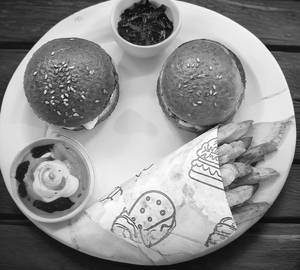 Peri Peri Burger Box With  2 Burgers,  Fries & Dip
