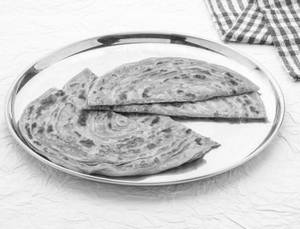 Laccha Paratha (2 pcs)