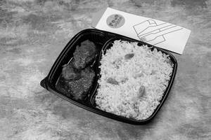 Basanti Pulao + Chicken Kosha